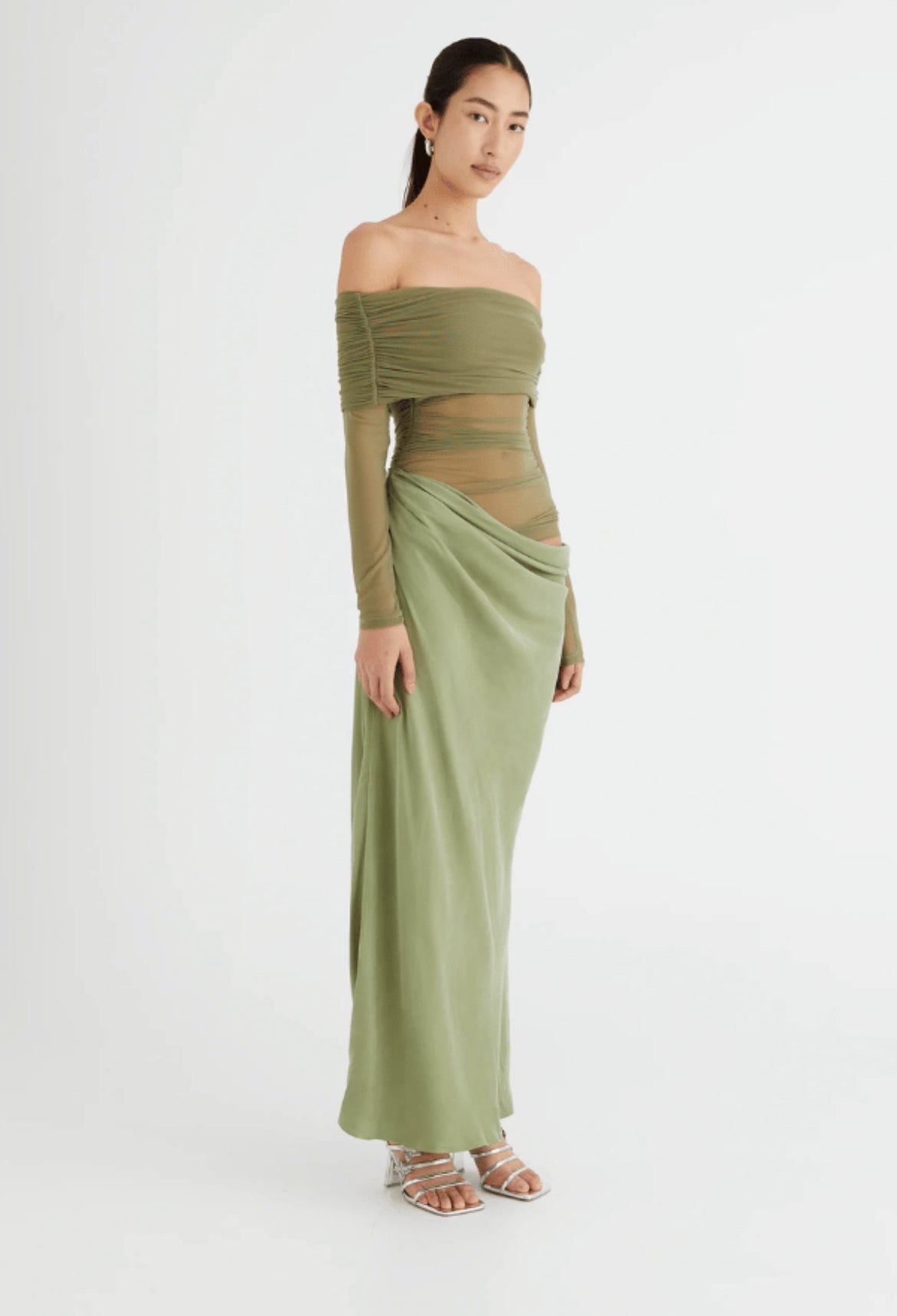 Benni Yasmin off shoulder midi dress in Pistachio